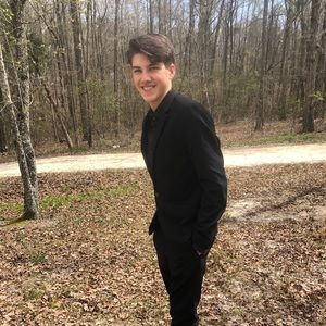 Meet your Posher, Tyler